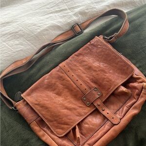 Men's Tan Leather Messenger Bag